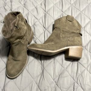 Merona suede brown ankle boots